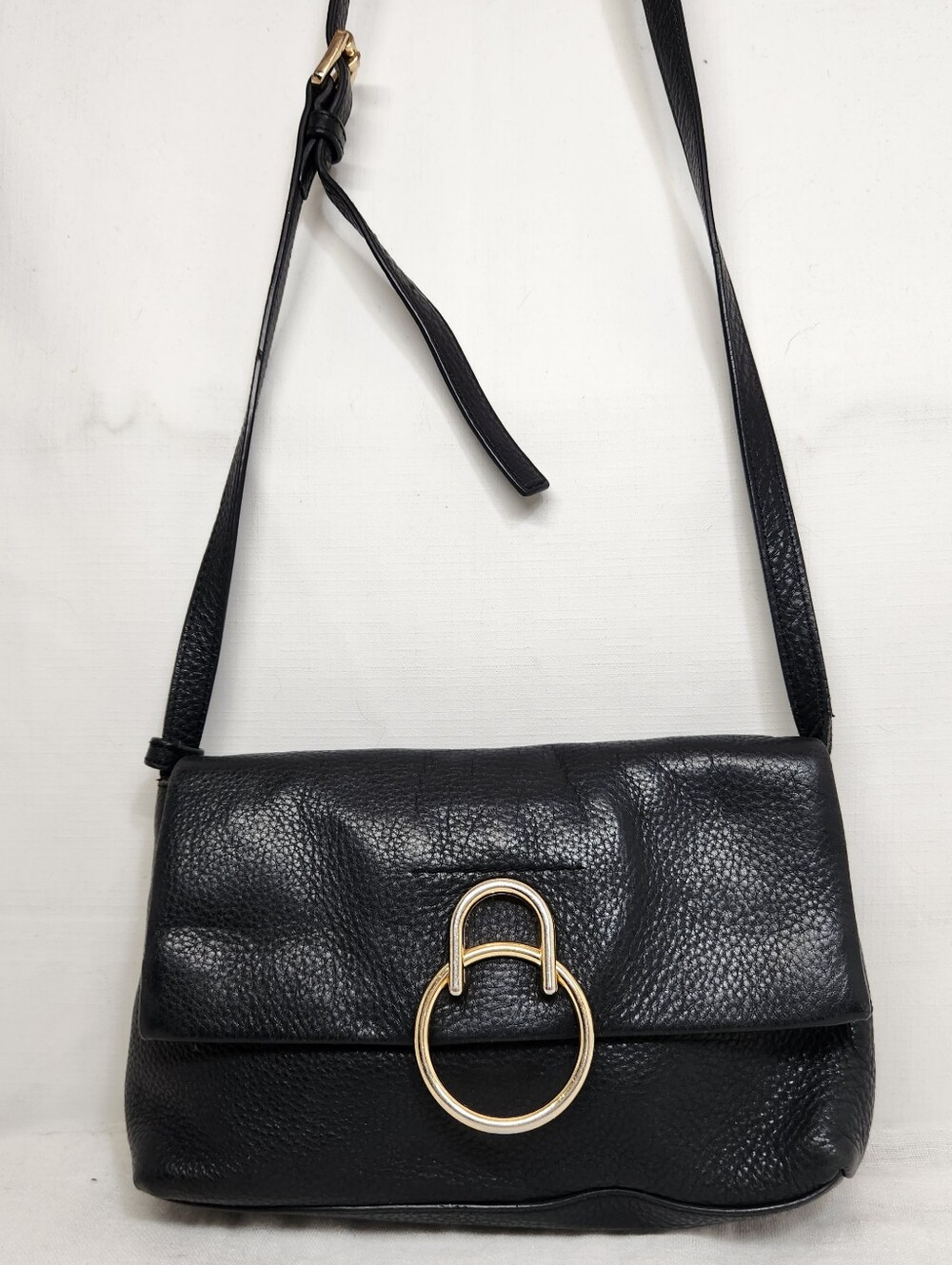 Vince Camuto Womens Black Leather Crossbody Purse